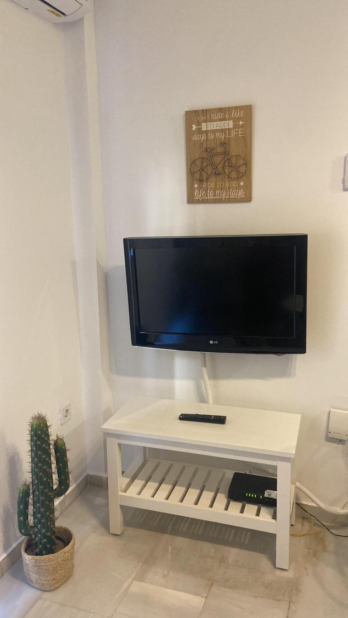 Apartamento Melina Arlu - Barrio La Victoria มาลากา ภายนอก รูปภาพ